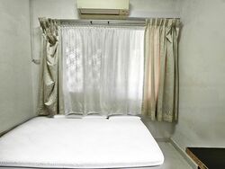 Highland Road (D19), Terrace #471558591